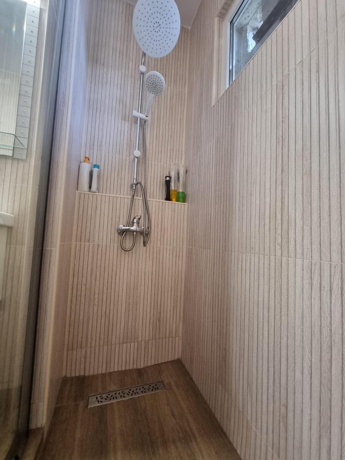 Apartament Denis Lägenhet Orşova Exteriör bild