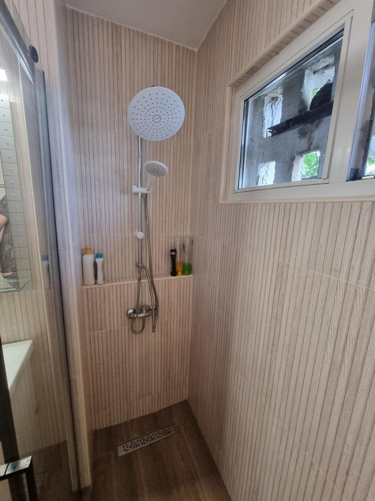 Apartament Denis Lägenhet Orşova Exteriör bild