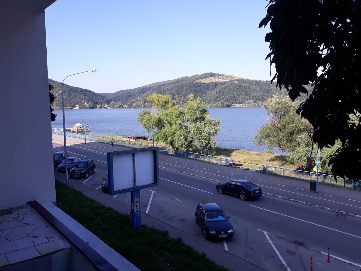 Apartament Denis Lägenhet Orşova Exteriör bild