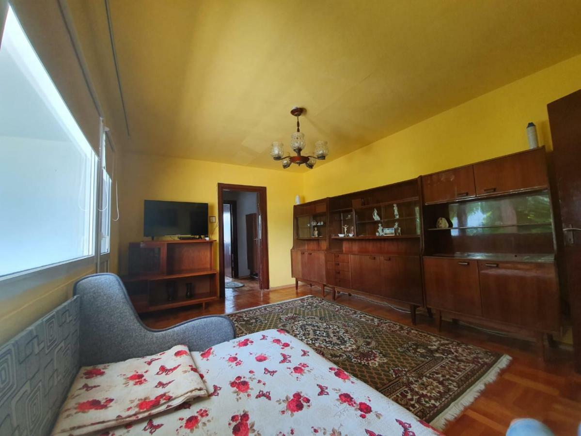 Apartament Denis Lägenhet Orşova Exteriör bild